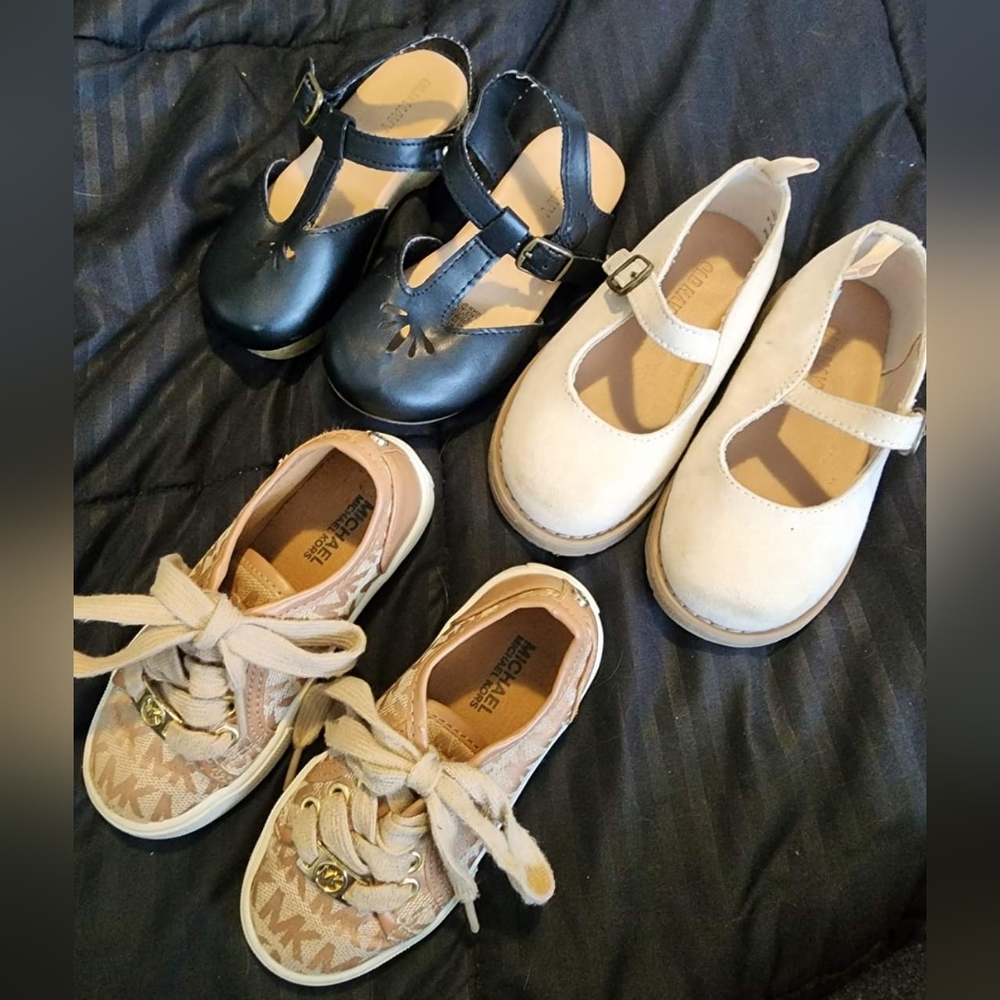 Bundle of size 8 toddler girl shoes